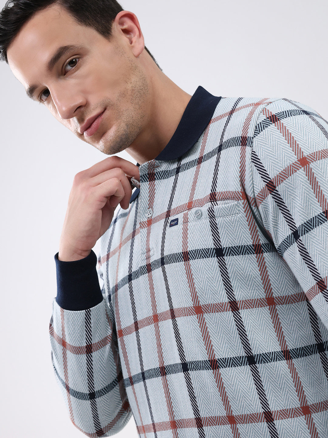 Men Blue Abstract Collar Full Sleeve Winter T-Shirt