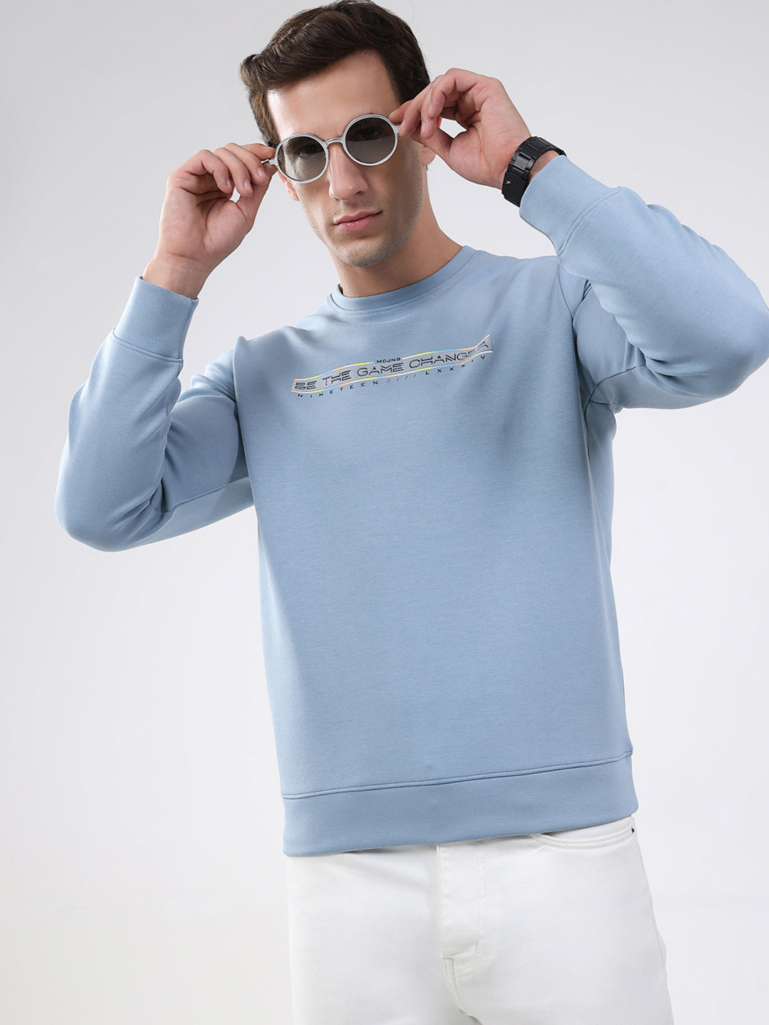 Men Sky Blue Solid Round Neck Full Sleeve Sweatshirt