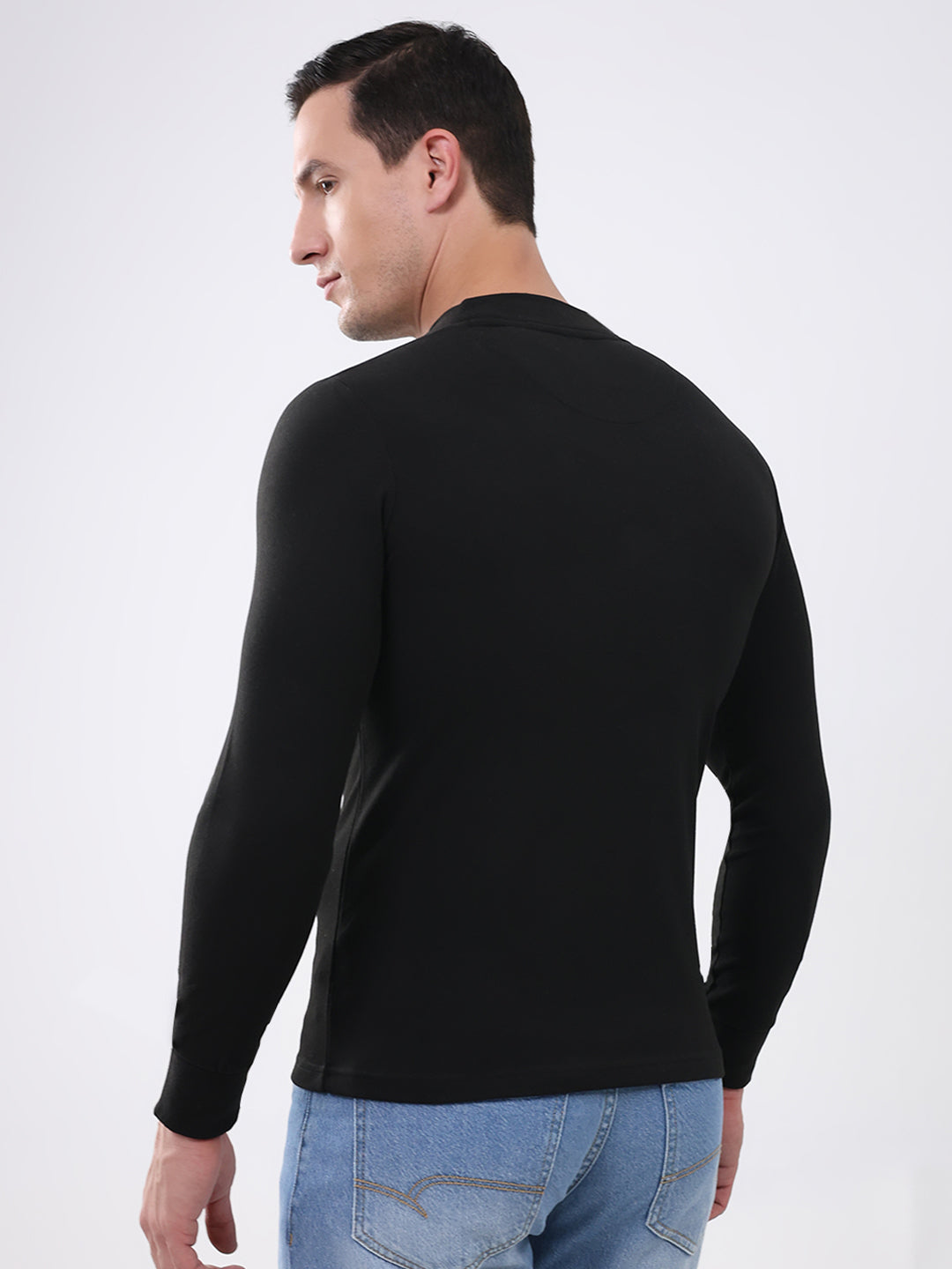 Men Black Solid Round Neck Full Sleeve Winter T-Shirt
