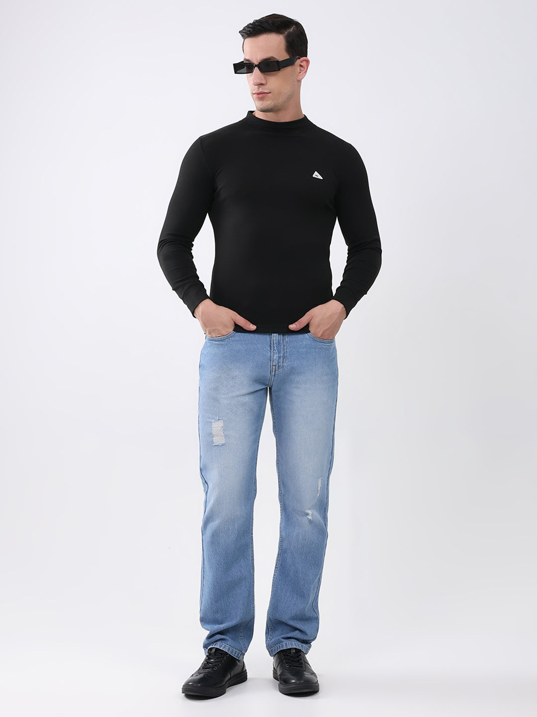 Men Black Solid Round Neck Full Sleeve Winter T-Shirt