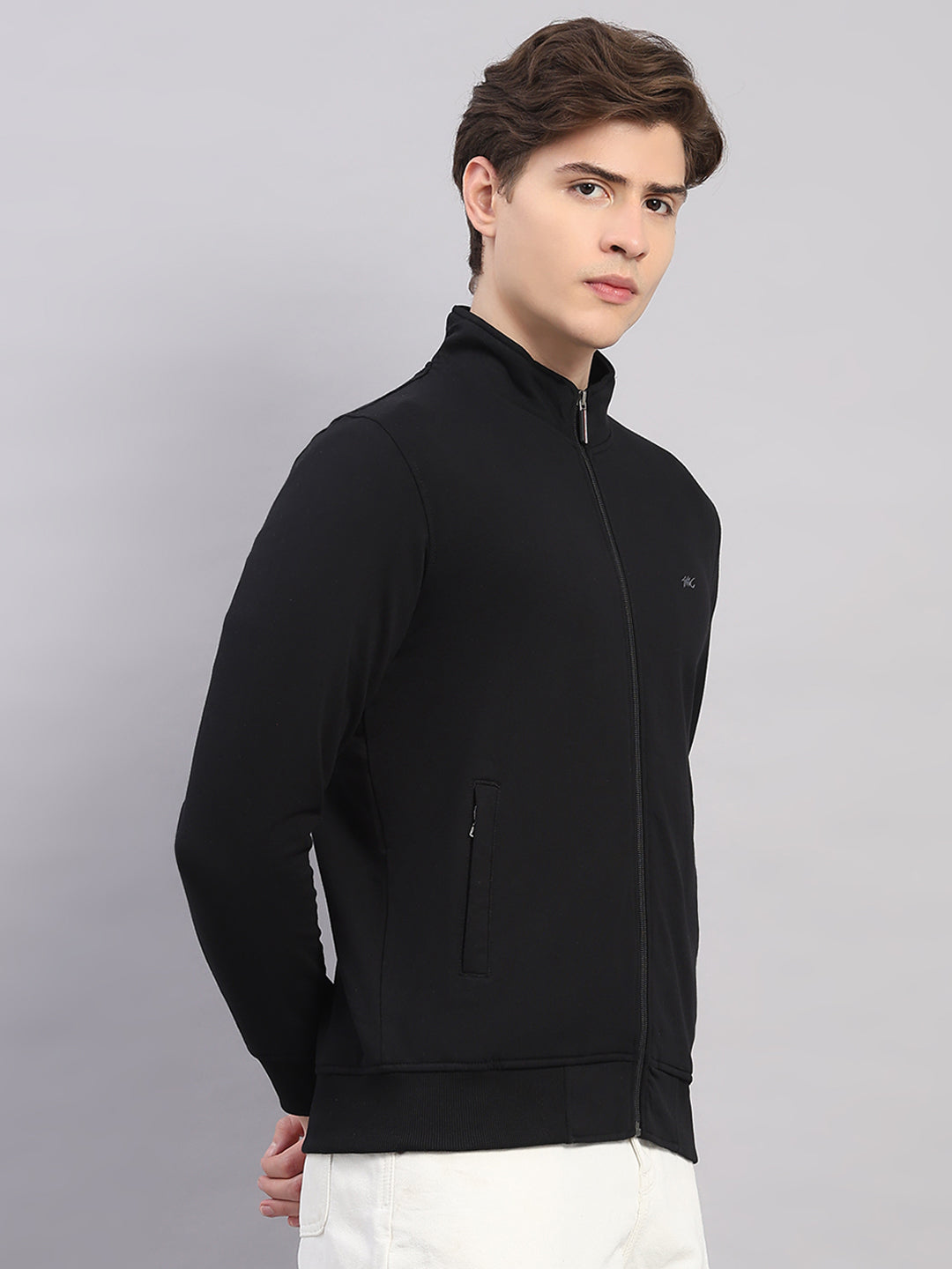 Men Black Solid Stand Collar Full Sleeve Sweatshirt