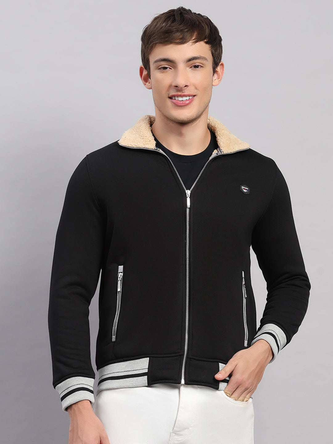 Men Black Solid Collar Full Sleeve Sweatshirt