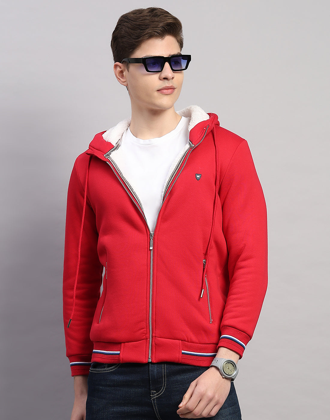 Men Red Solid Hooded Full Sleeve Sweatshirt