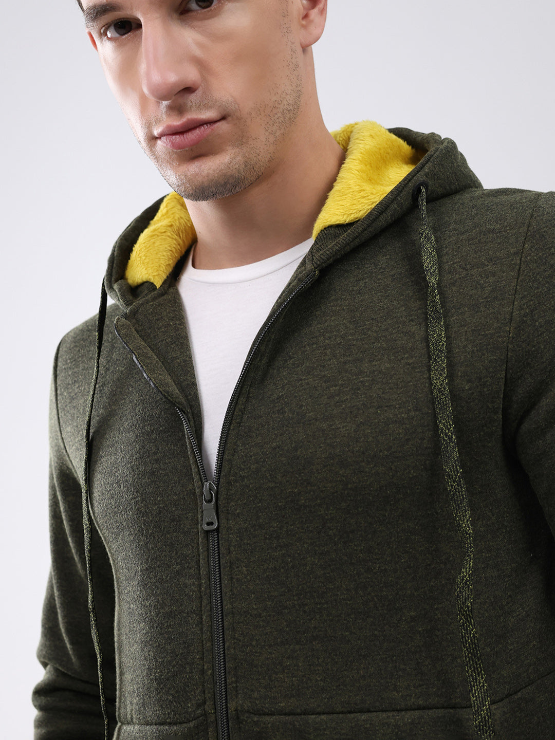 Men Green Solid Hooded Full Sleeve Sweatshirt