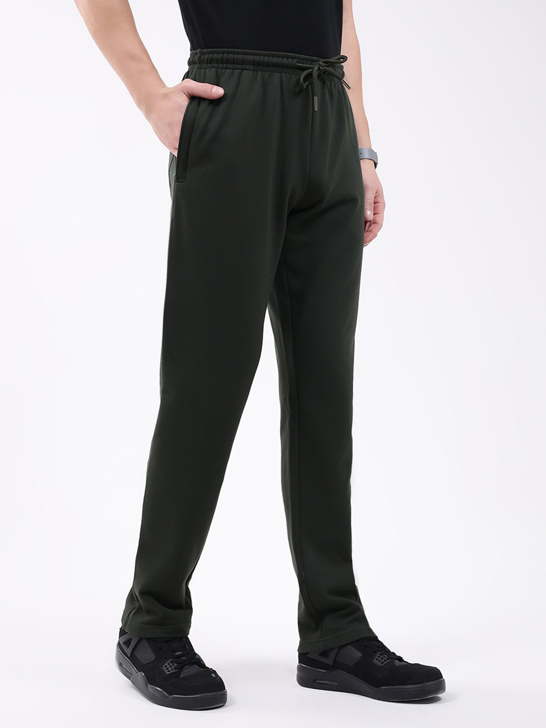 Men Olive Solid Regular Fit Winter Lower