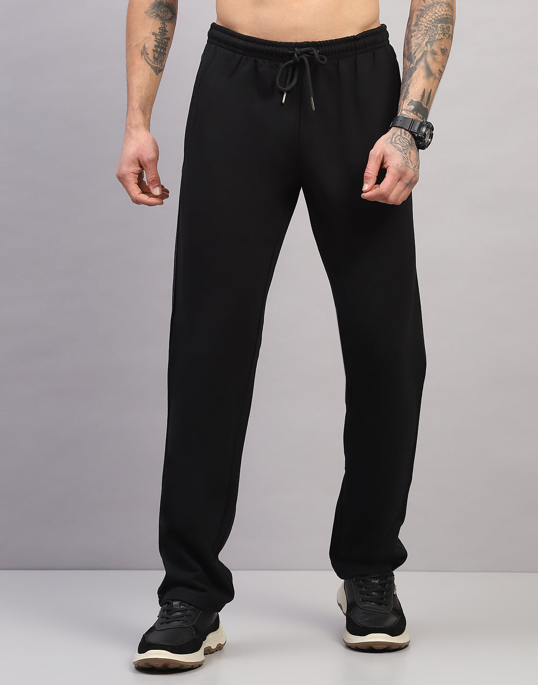 Men Black Solid Regular Fit Winter Lower