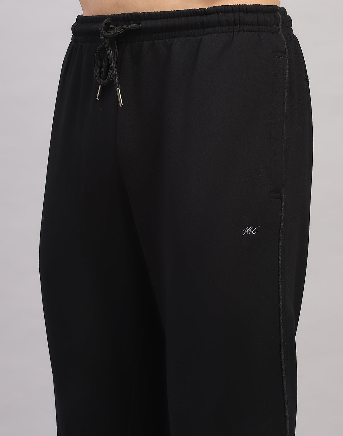 Men Black Solid Regular Fit Winter Lower