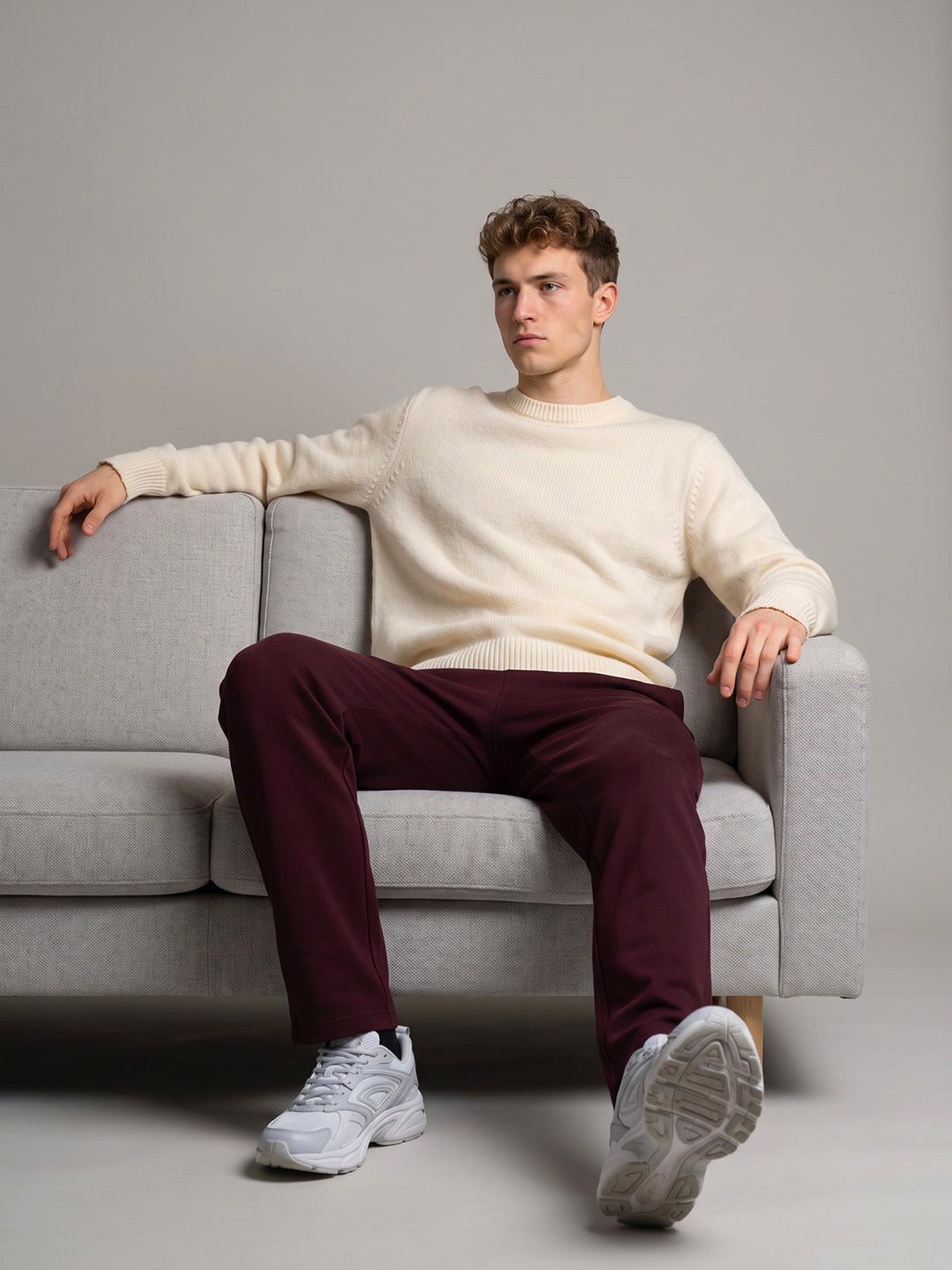 Men Maroon Solid Regular Fit Lower