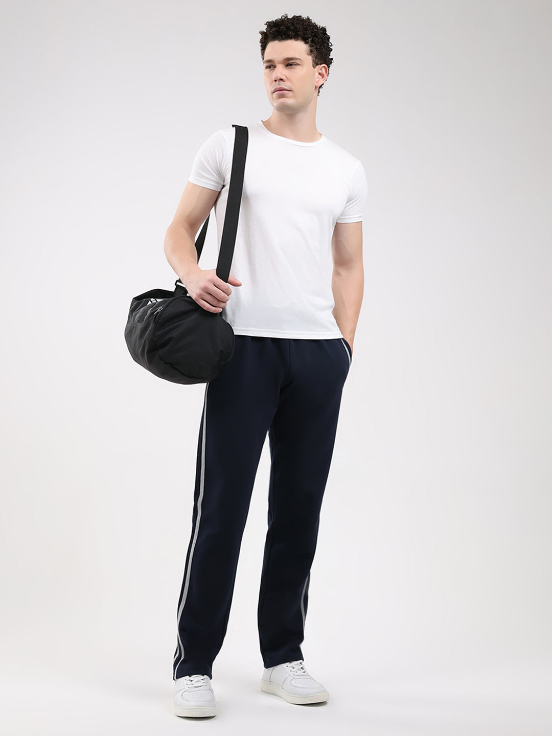 Men Navy Blue Solid Regular Fit Winter Lower