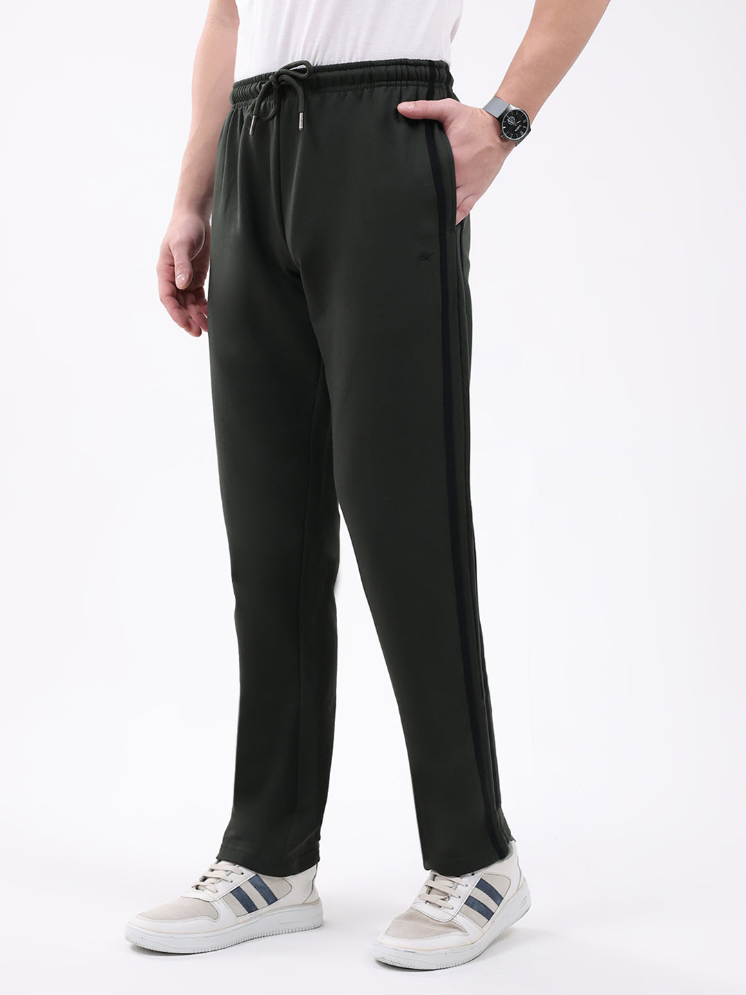 Men Olive Solid Regular Fit Winter Lower