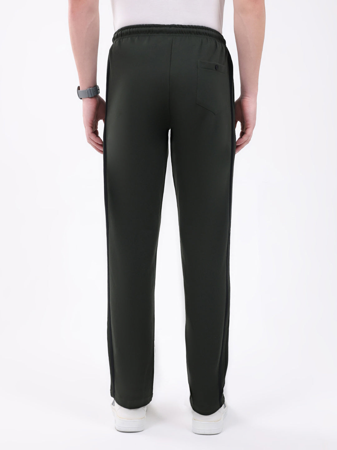 Men Olive Solid Regular Fit Winter Lower