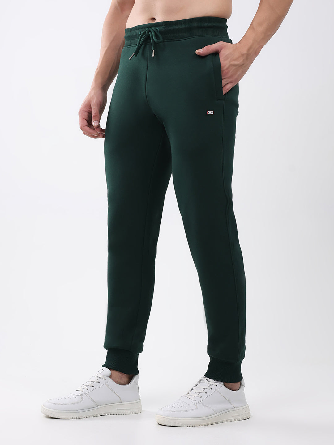 Men Green Solid Regular Fit Winter Lower
