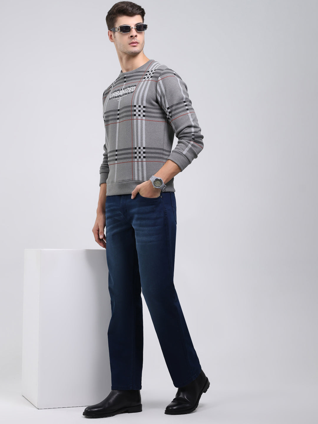 Men Charcoal Printed Round Neck Full Sleeve Sweatshirt