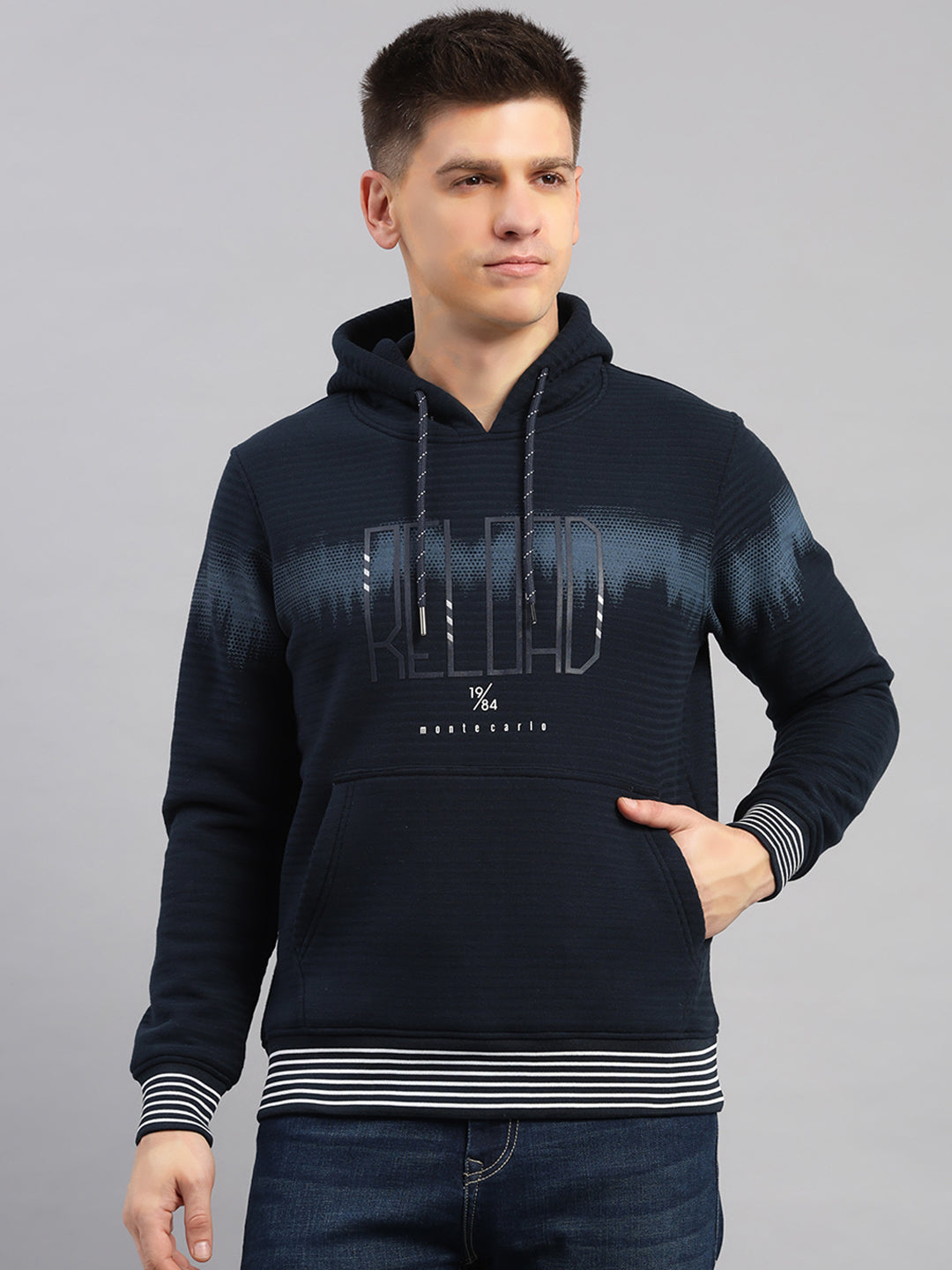 Men Navy Blue Solid Hooded Full Sleeve Sweatshirt