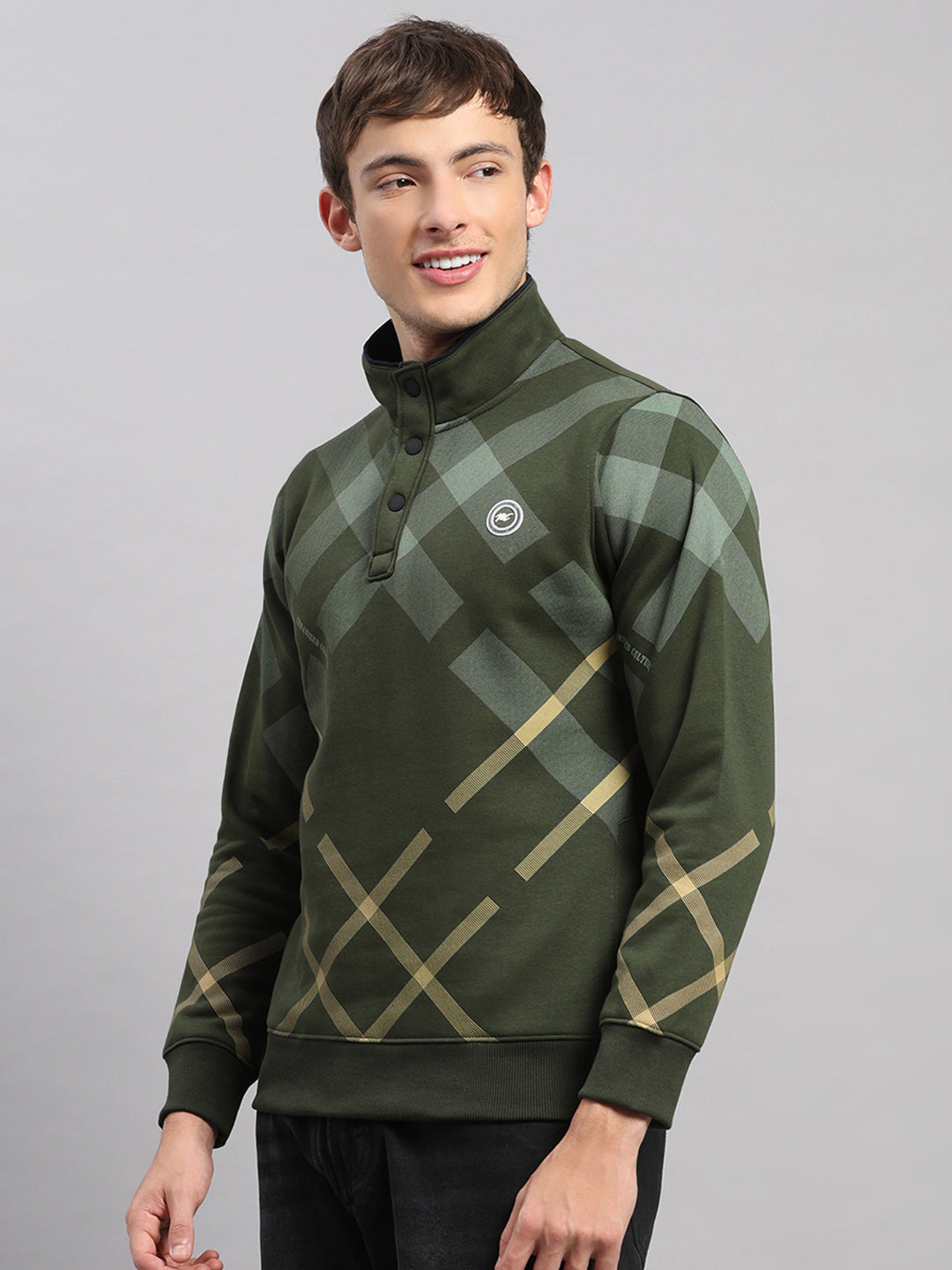 Men Green Solid Collar Full Sleeve Sweatshirt