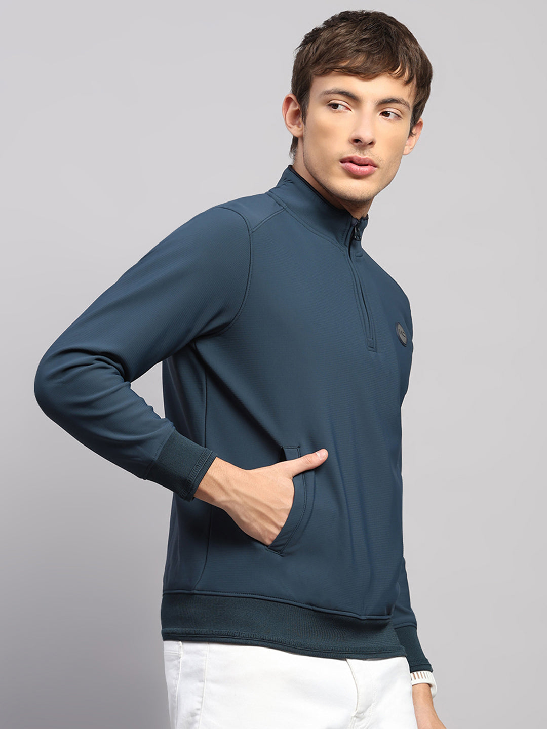 Men Teal Blue Solid Collar Full Sleeve Sweatshirt