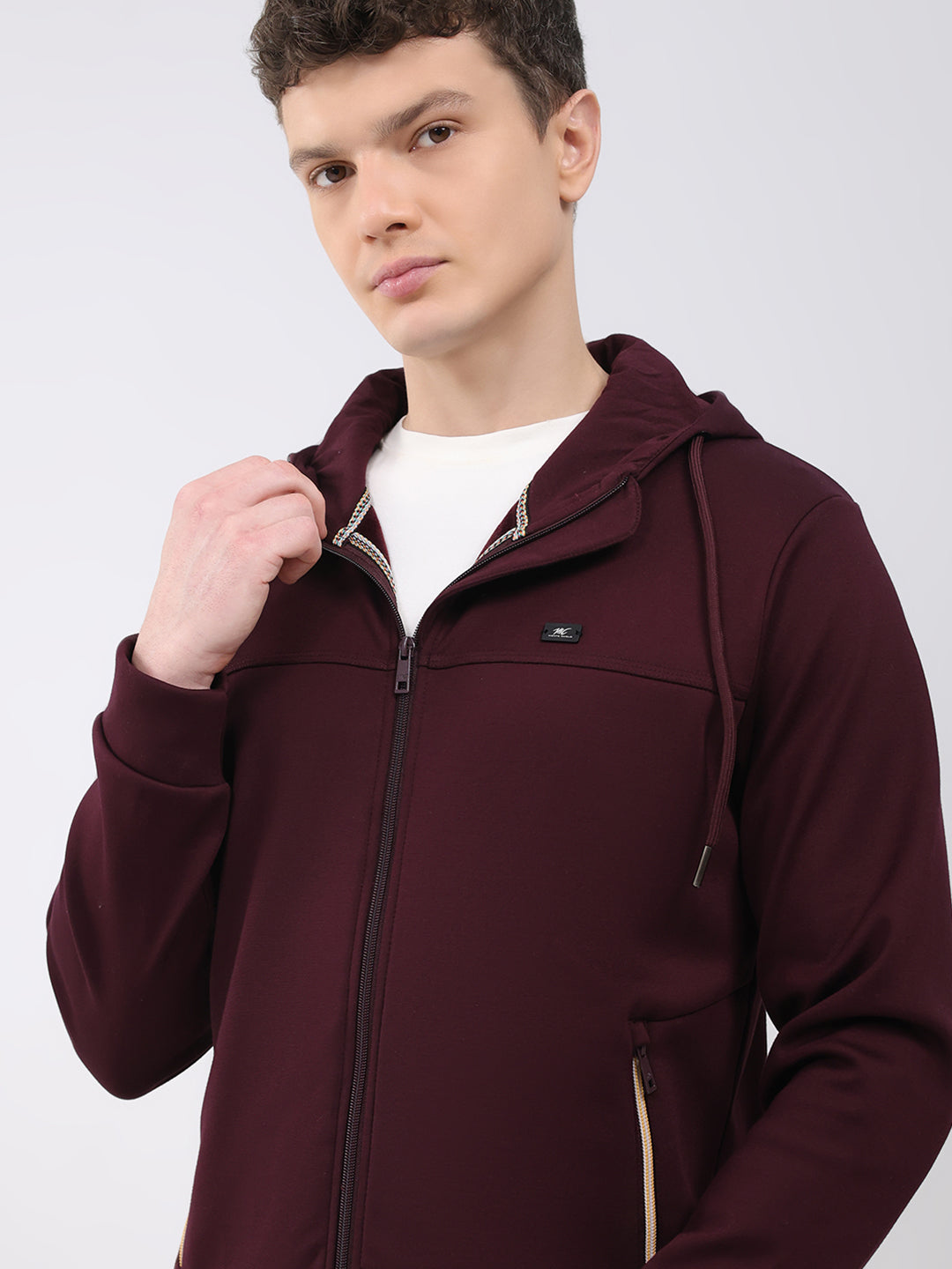 Men Maroon Solid Hooded Full Sleeve Sweatshirt
