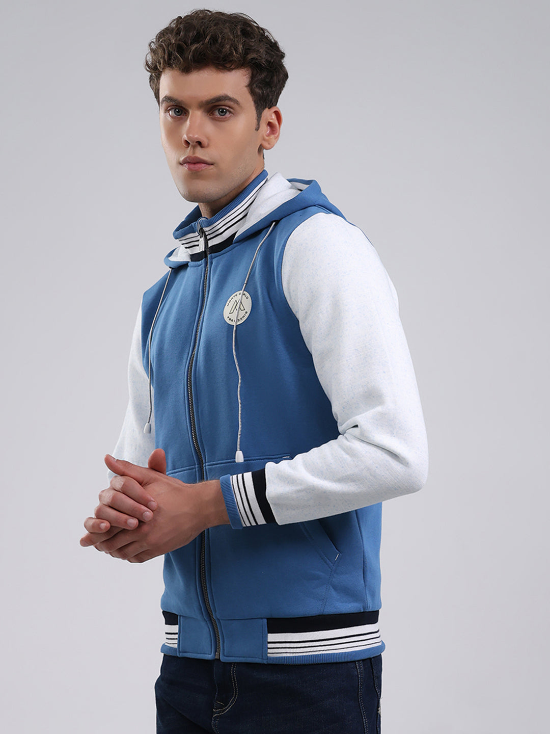Men Blue Embroidered Hooded Full Sleeve Sweatshirt
