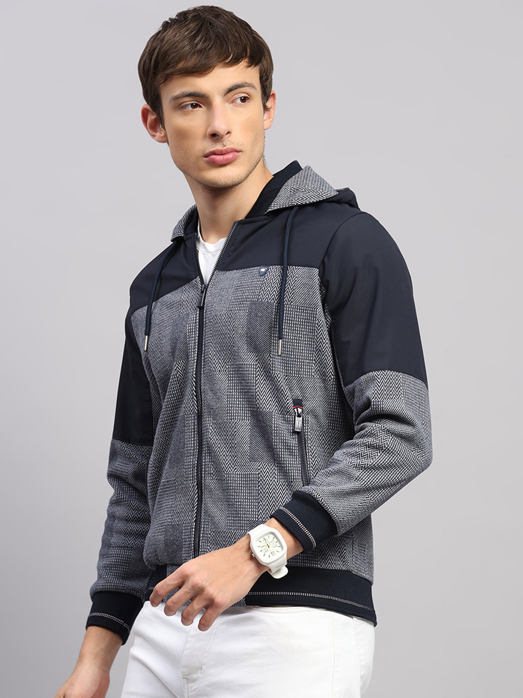 Men Navy Blue Solid Hooded Full Sleeve Sweatshirt