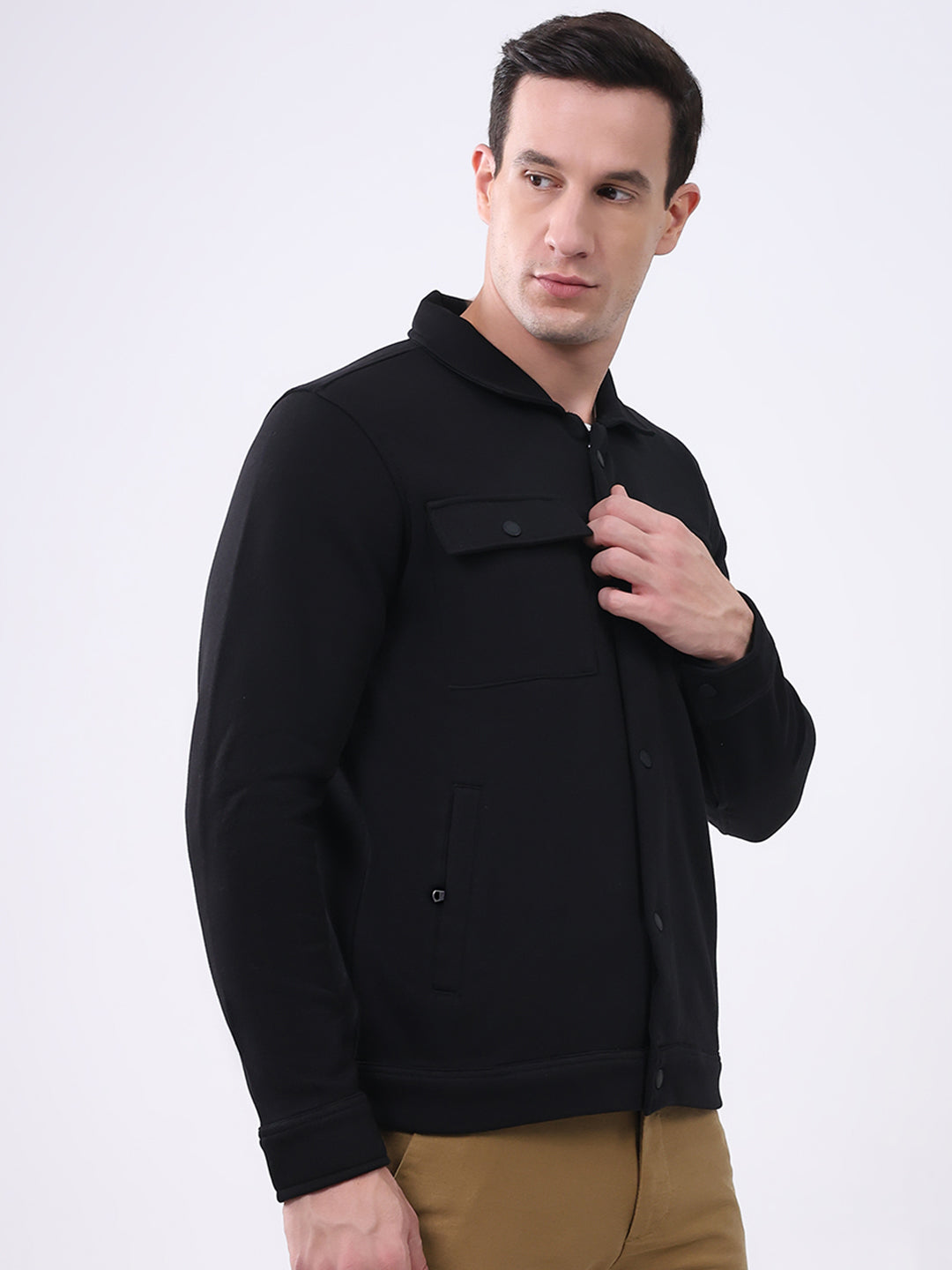 Men Black Solid Collar Full Sleeve Sweatshirt