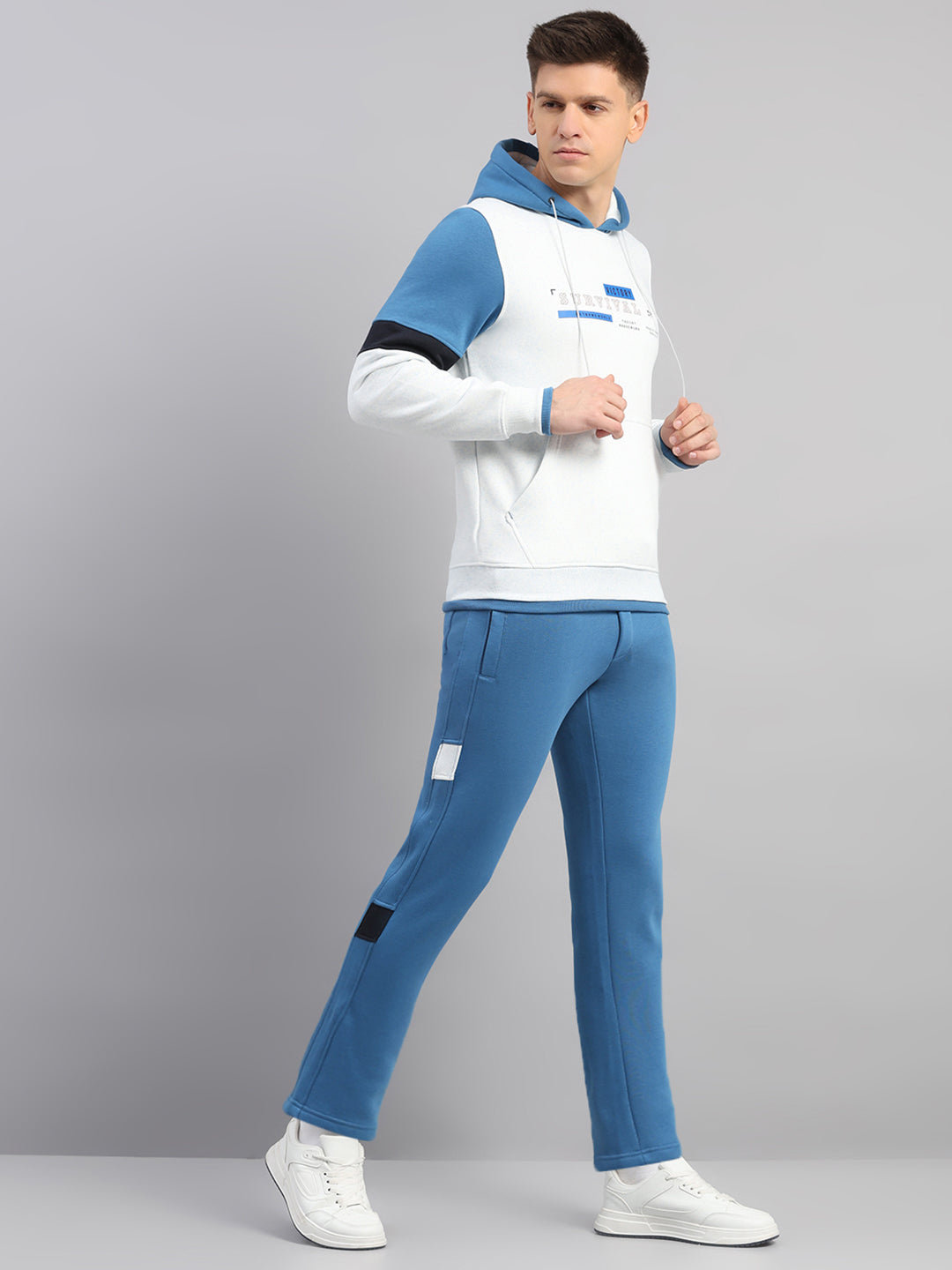 Men Blue Solid Collar Full Sleeve Winter Tracksuit