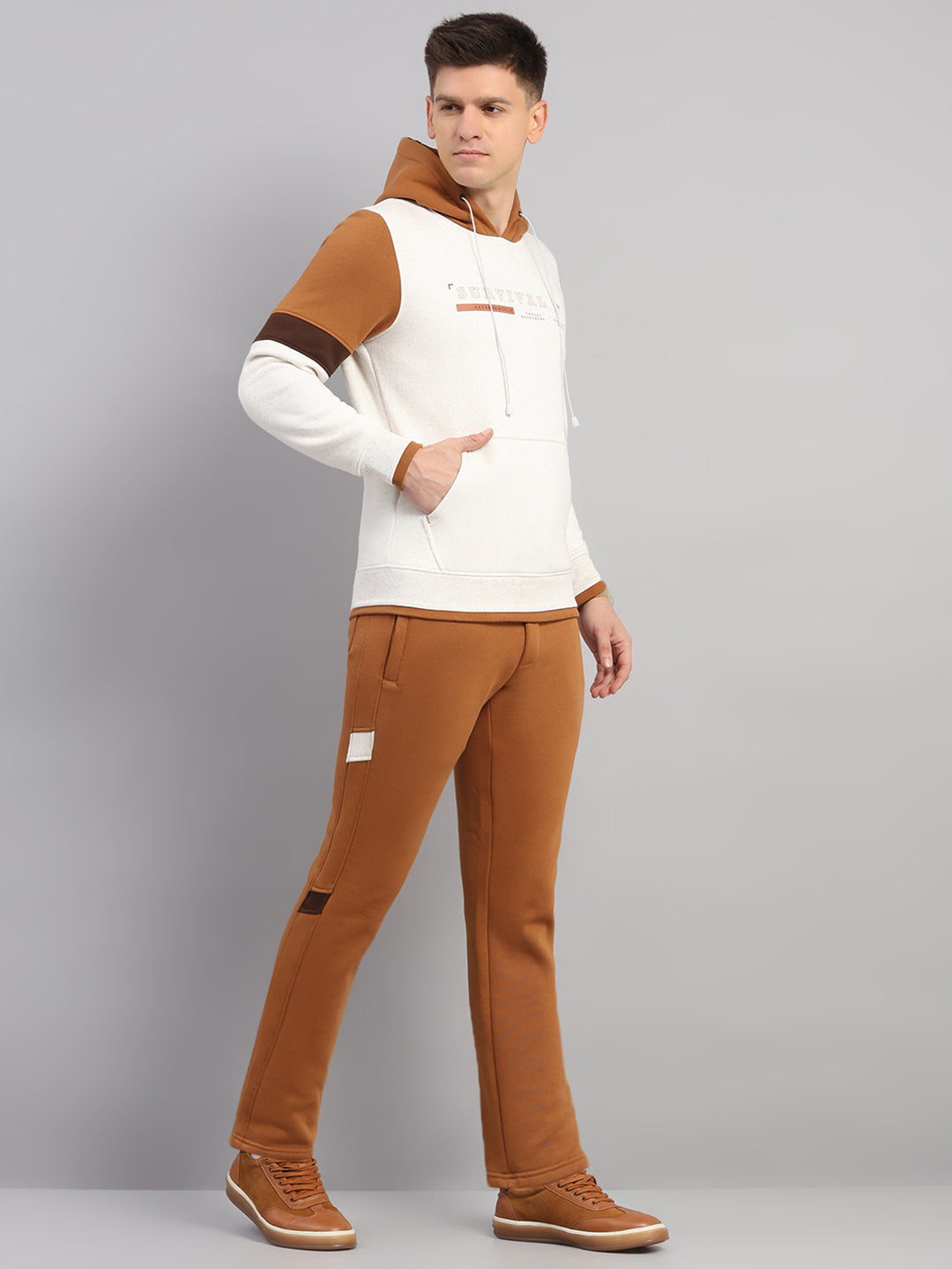 Men Camel Brown Solid Collar Full Sleeve Winter Tracksuit