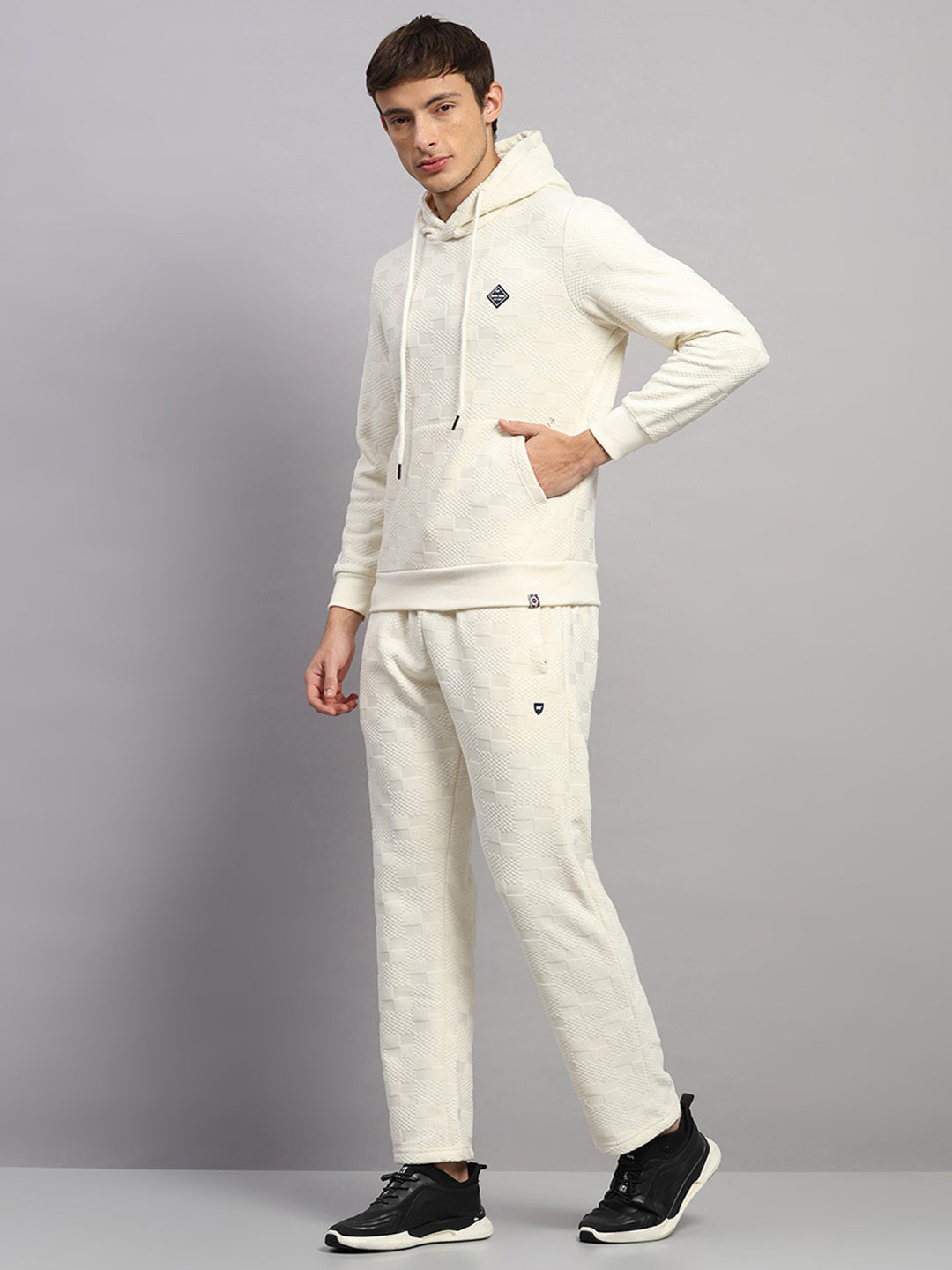 Men Off White Jaquard Collar Full Sleeve Winter Tracksuit