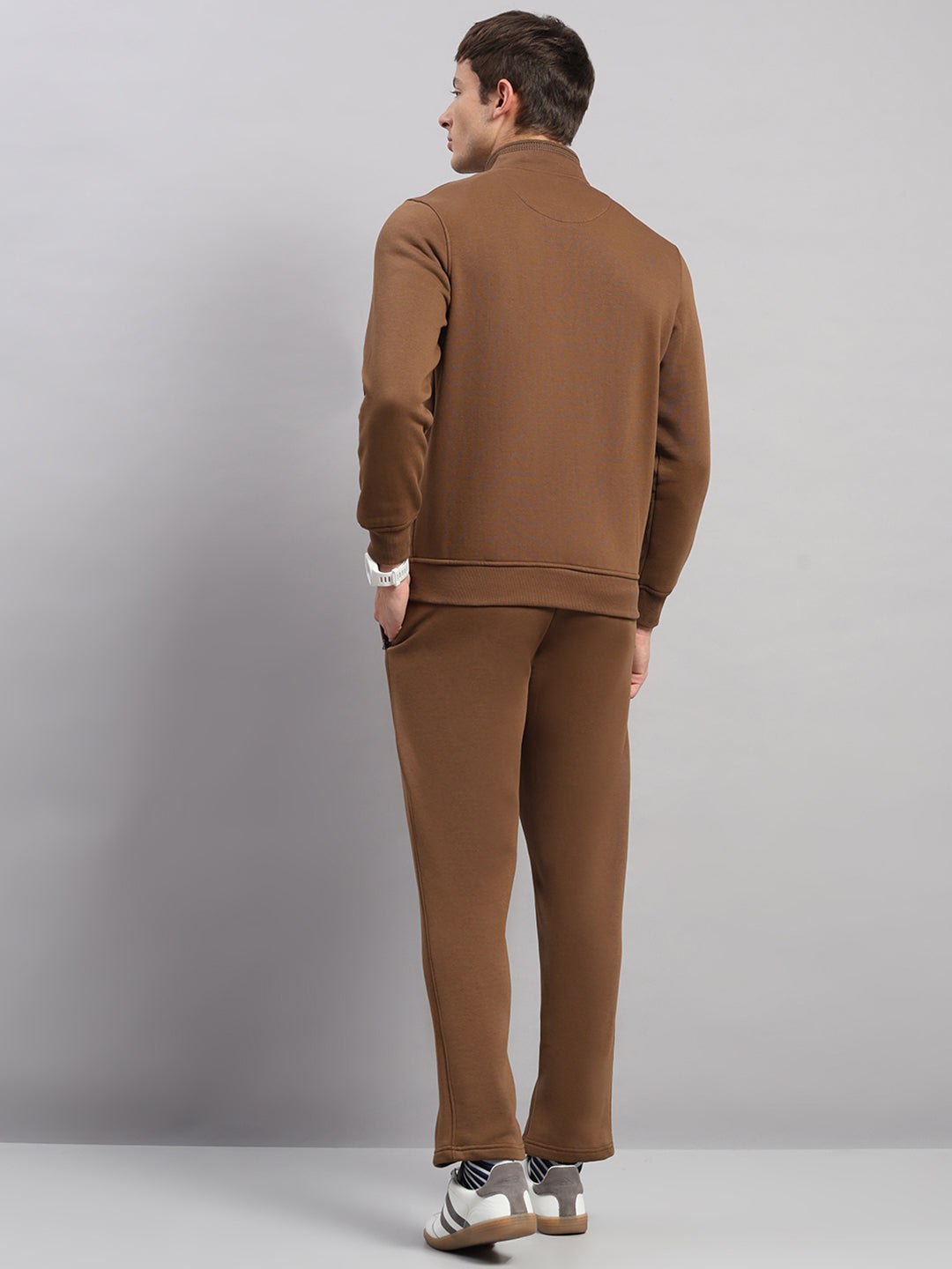 Men Brown Solid Collar Full Sleeve Winter Tracksuit