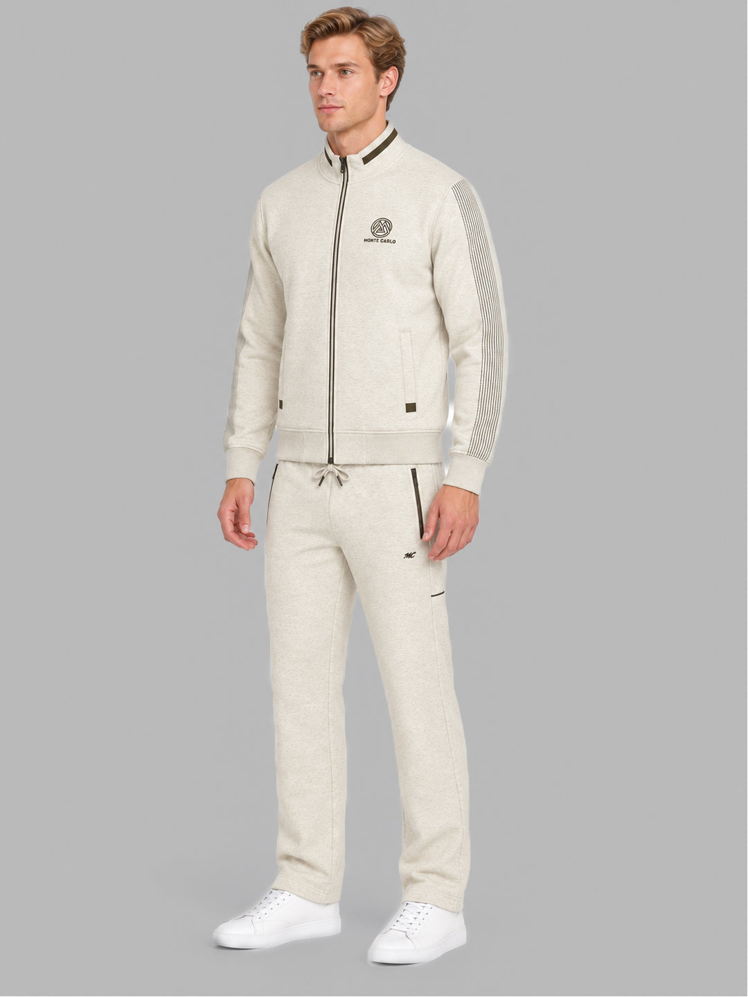 Men Camel Brown Solid Collar Full Sleeve Winter Tracksuit