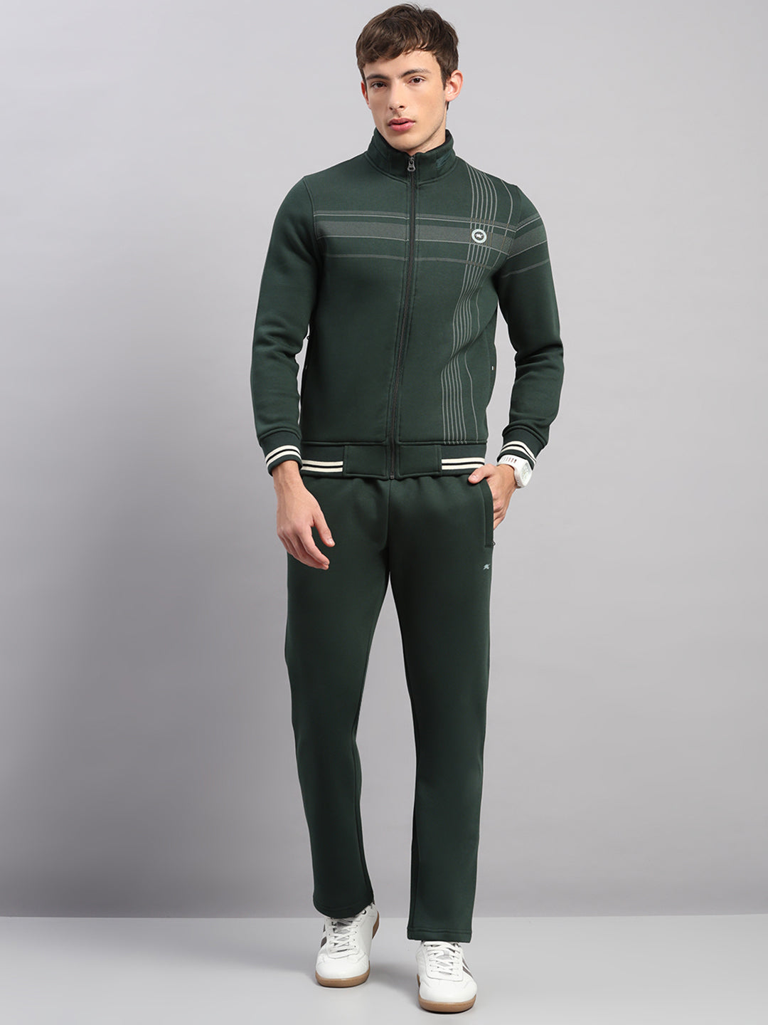 Men Green Solid Collar Full Sleeve Winter Tracksuit