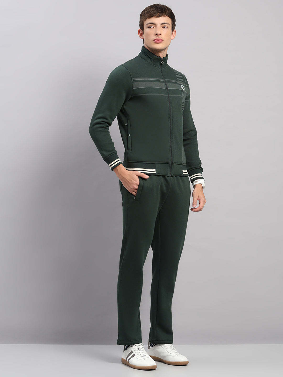 Men Green Solid Collar Full Sleeve Winter Tracksuit