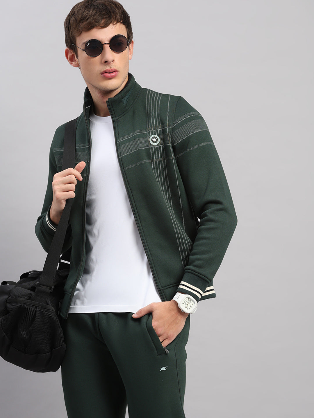Men Green Solid Collar Full Sleeve Winter Tracksuit
