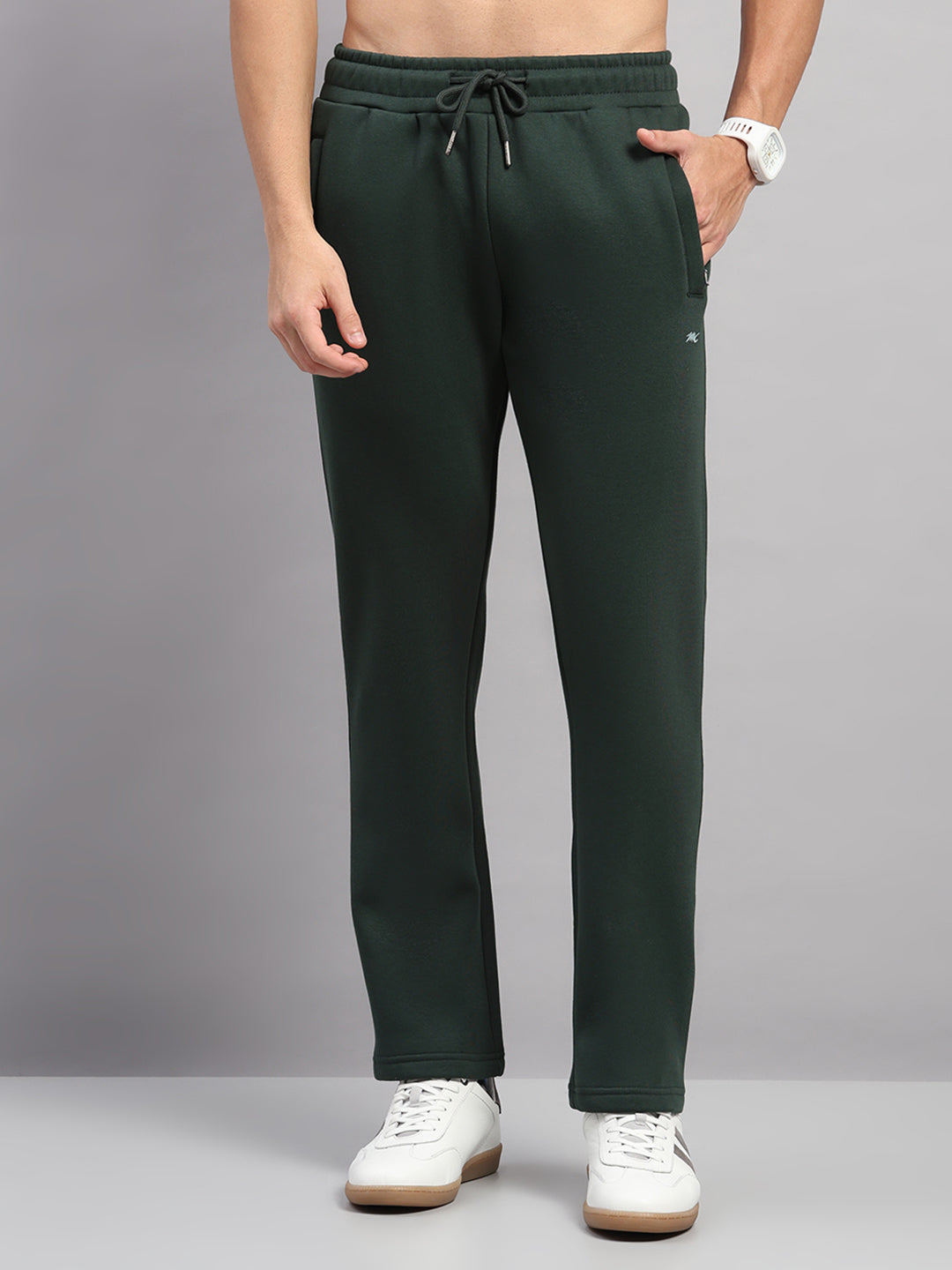 Men Green Solid Collar Full Sleeve Winter Tracksuit