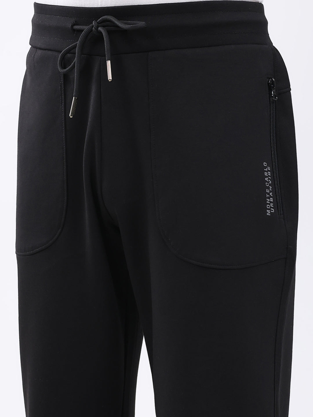 Men Black Solid Hooded Full Sleeve Winter Tracksuit