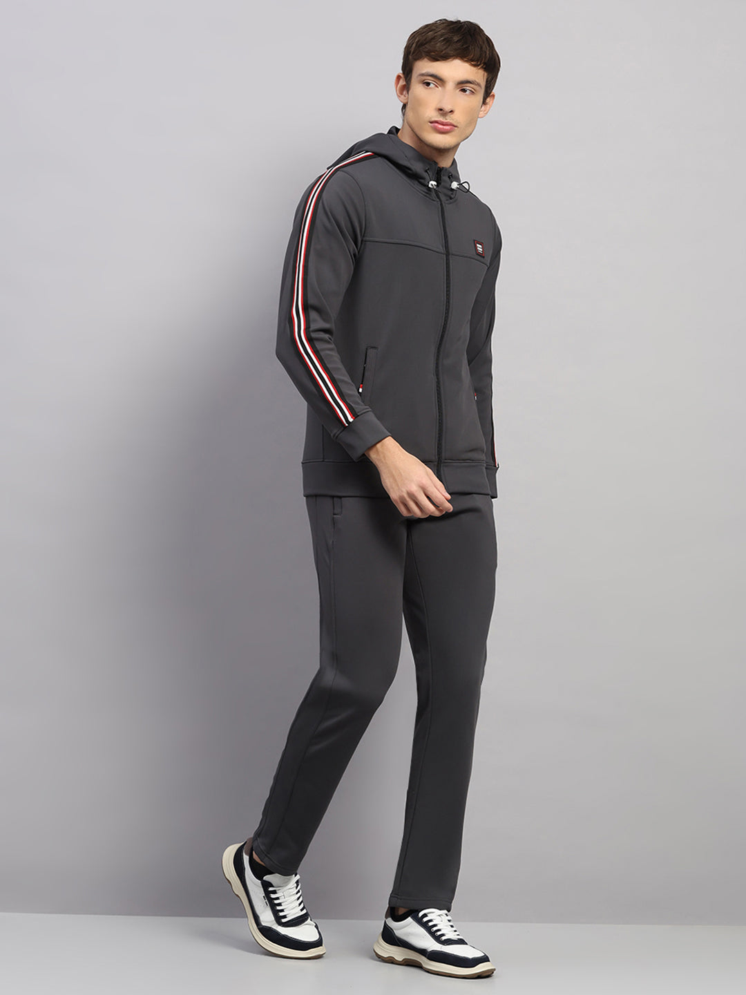 Men Black Solid Collar Full Sleeve Winter Tracksuit