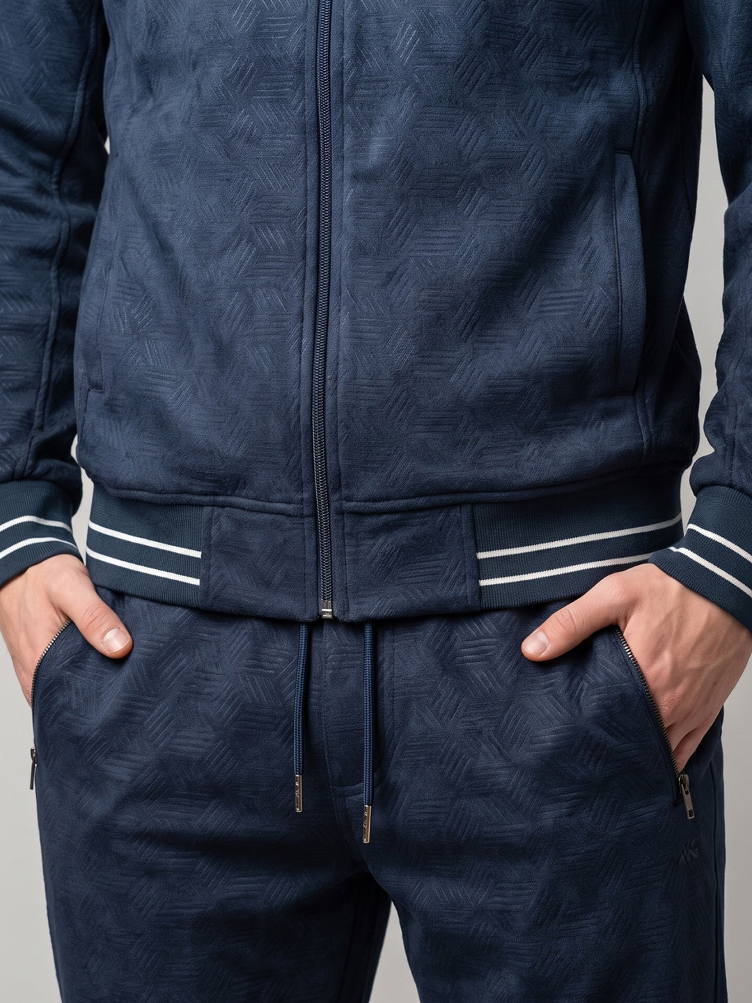 Men Blue Solid Collar Full Sleeve Winter Tracksuit