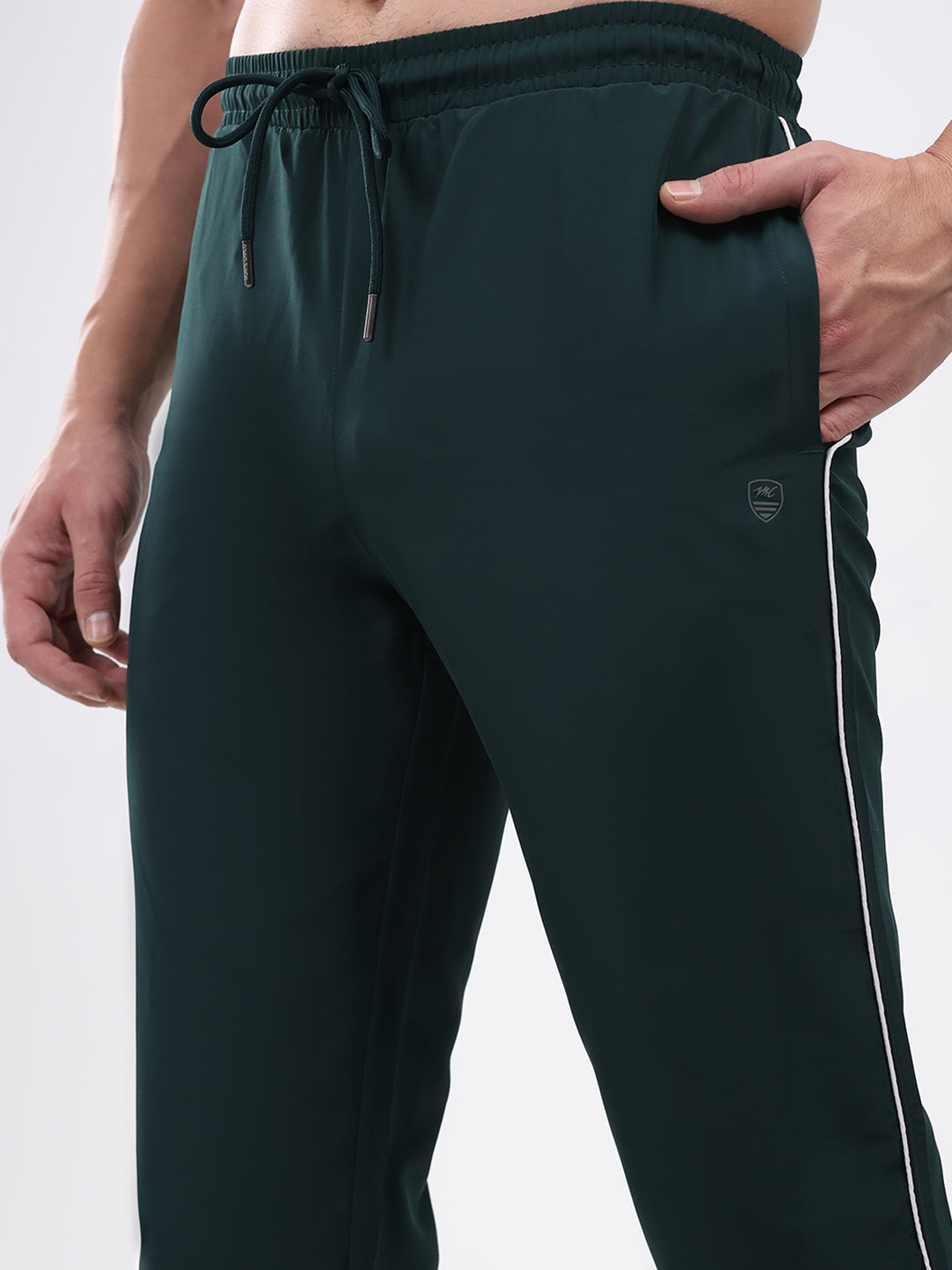 Men Green Solid Mock Neck Full Sleeve Winter Tracksuit