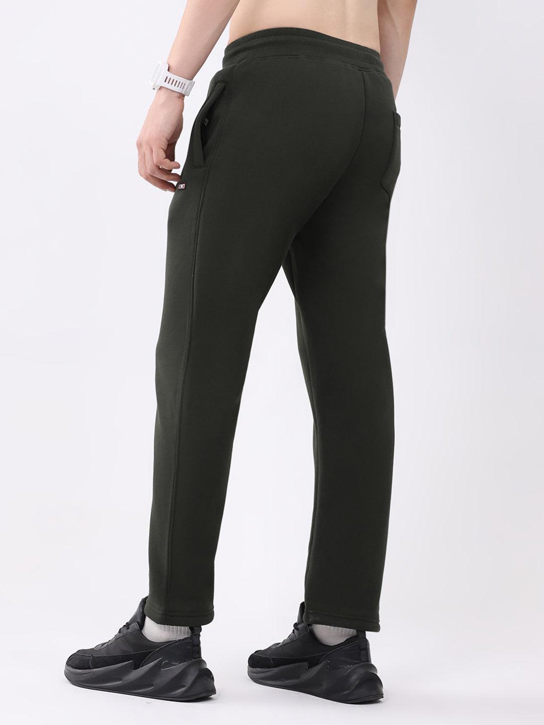 Men Olive Solid Regular Fit Winter Lower