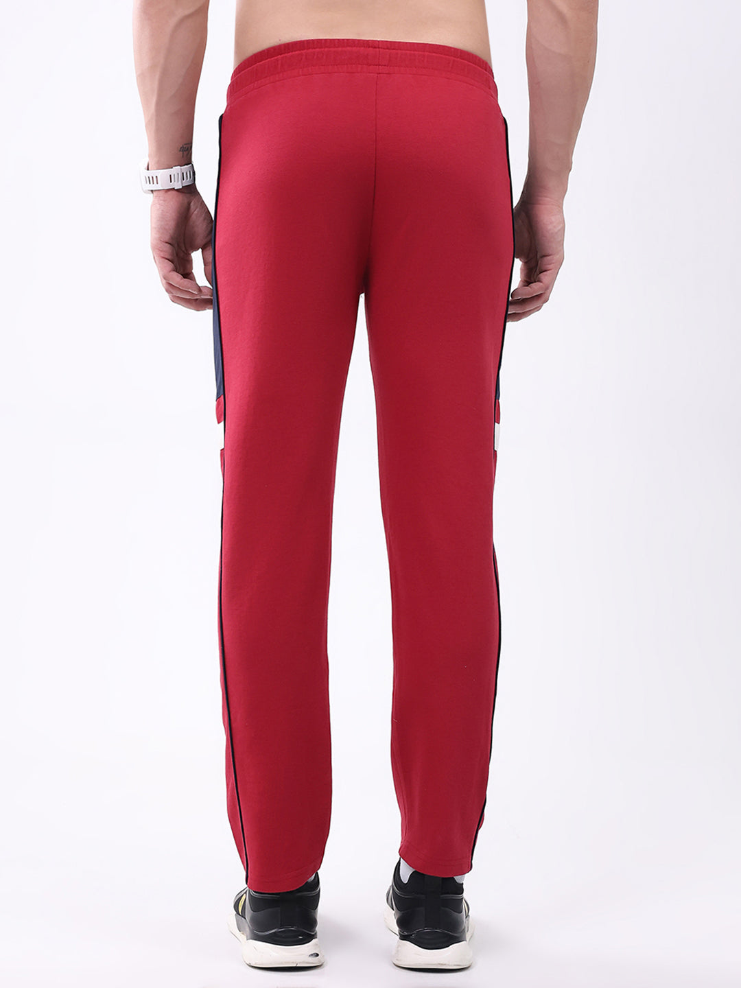 Men Red Solid Regular Fit Winter Lower