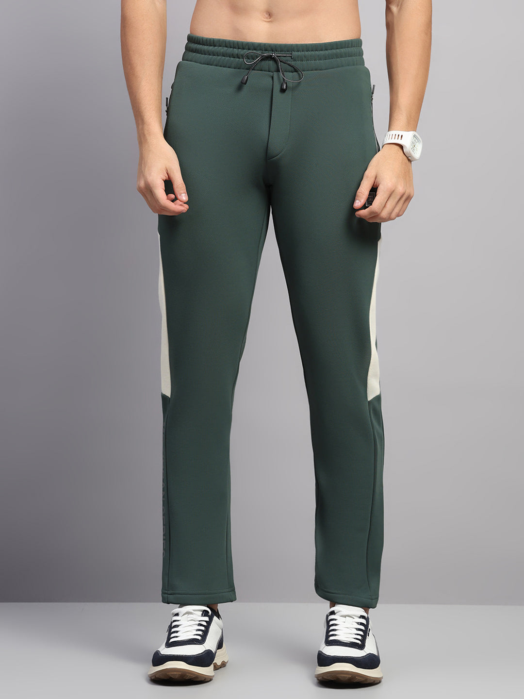 Men Green Solid Regular Fit Winter Lower