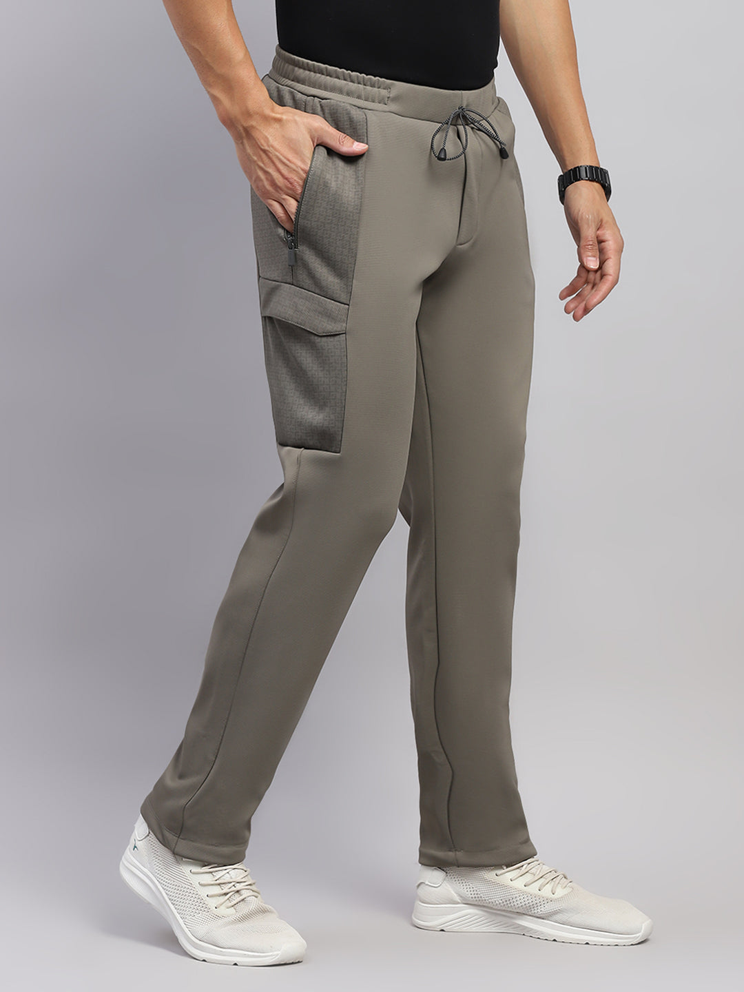 Men Olive Solid Regular Fit Winter Lower