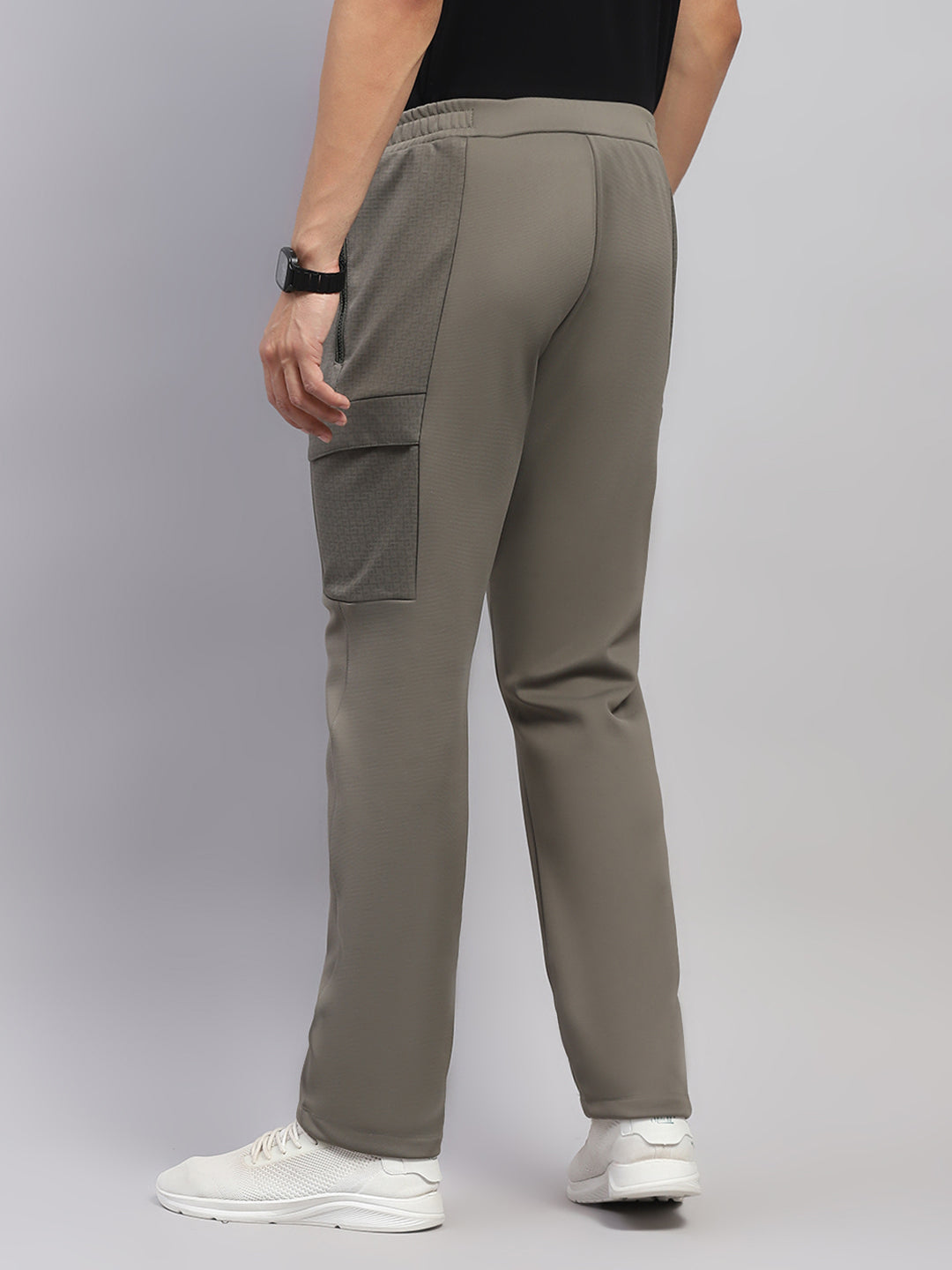 Men Olive Solid Regular Fit Winter Lower