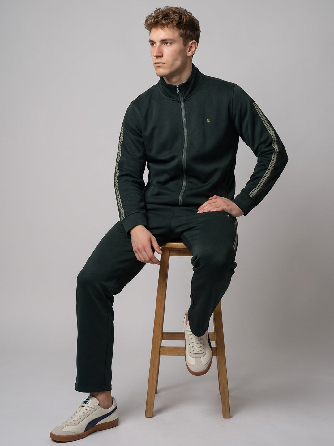 Luxuria Men Green Solid Collar Full Sleeve Winter Tracksuit