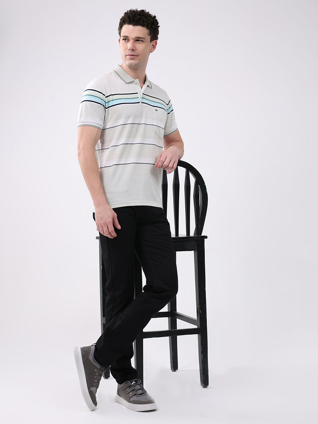 Men Off White Stripe Collar Half Sleeve T-Shirt