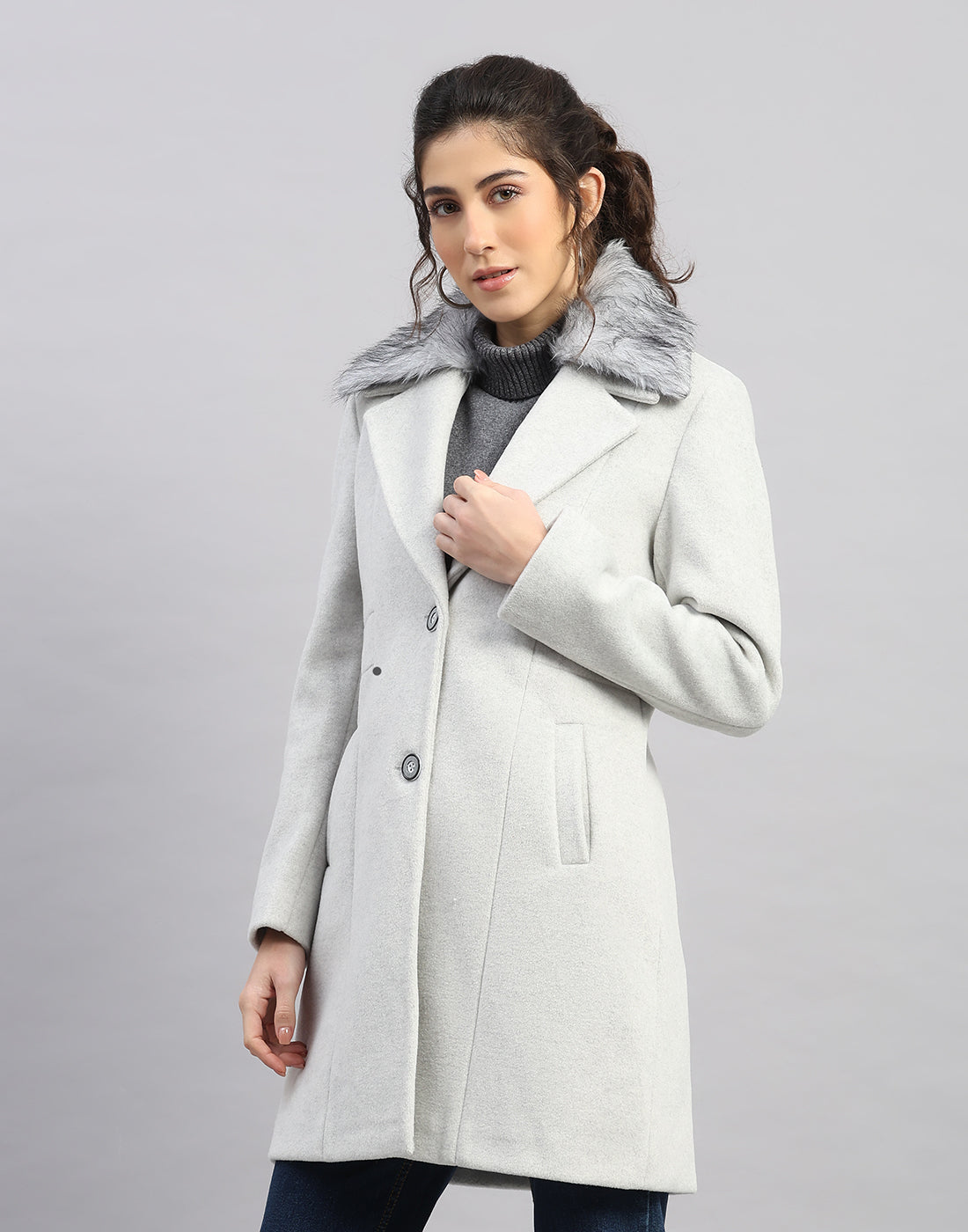 Women Grey Solid Collar Full Sleeve Coat