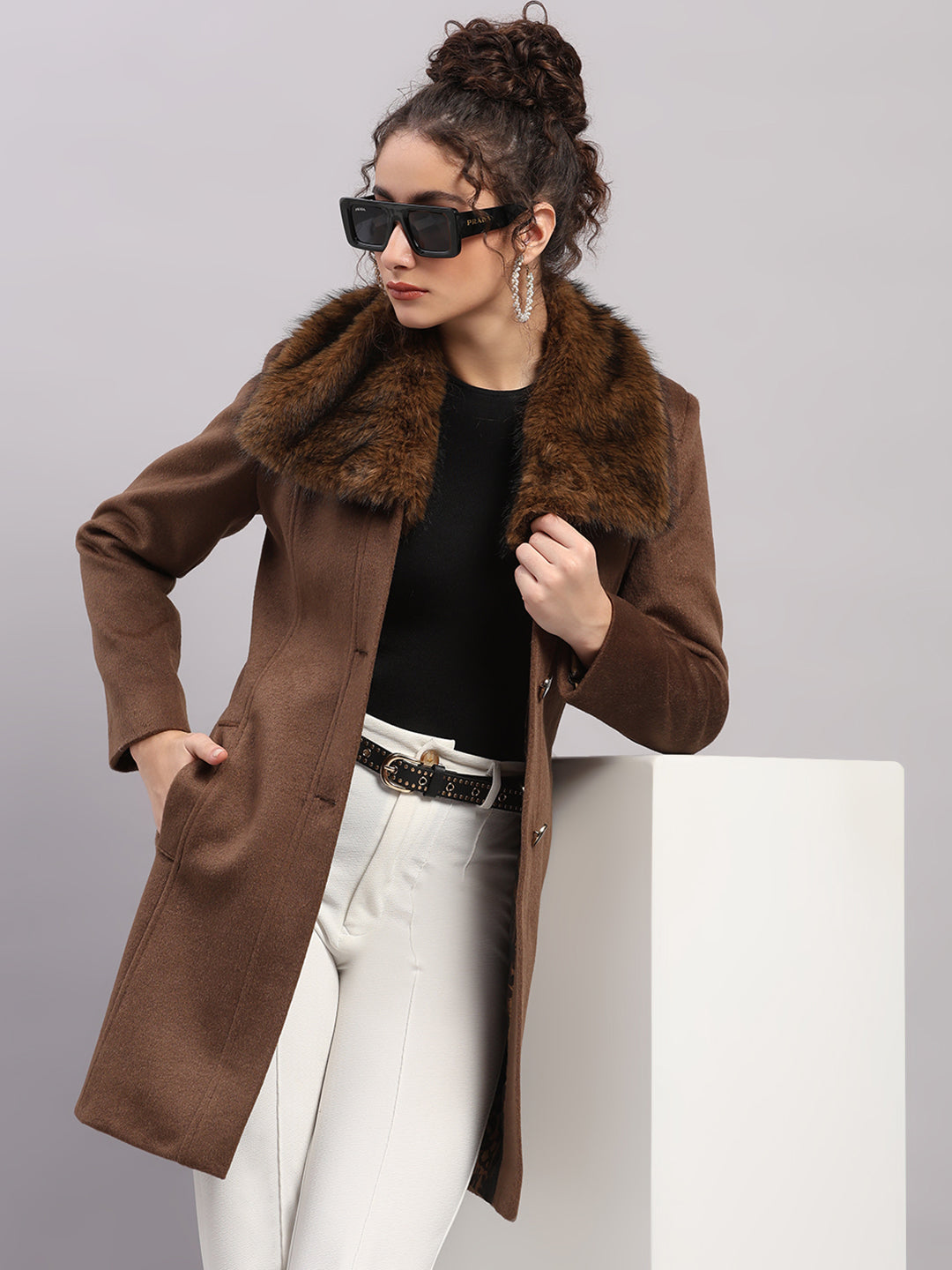 Women Camel Brown Solid Collar Full Sleeve Coat