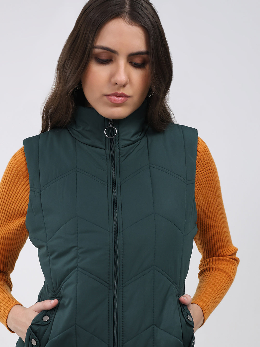 Women Green Solid Collar Sleeveless Jacket