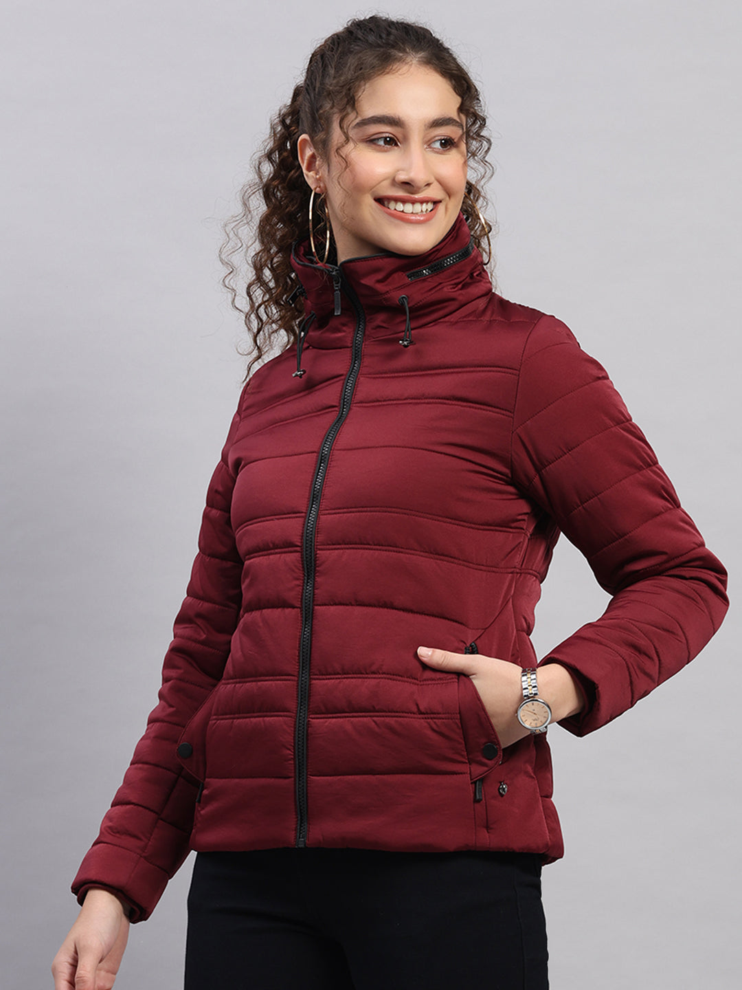 Women Burgundy Solid Collar Full Sleeve Jacket