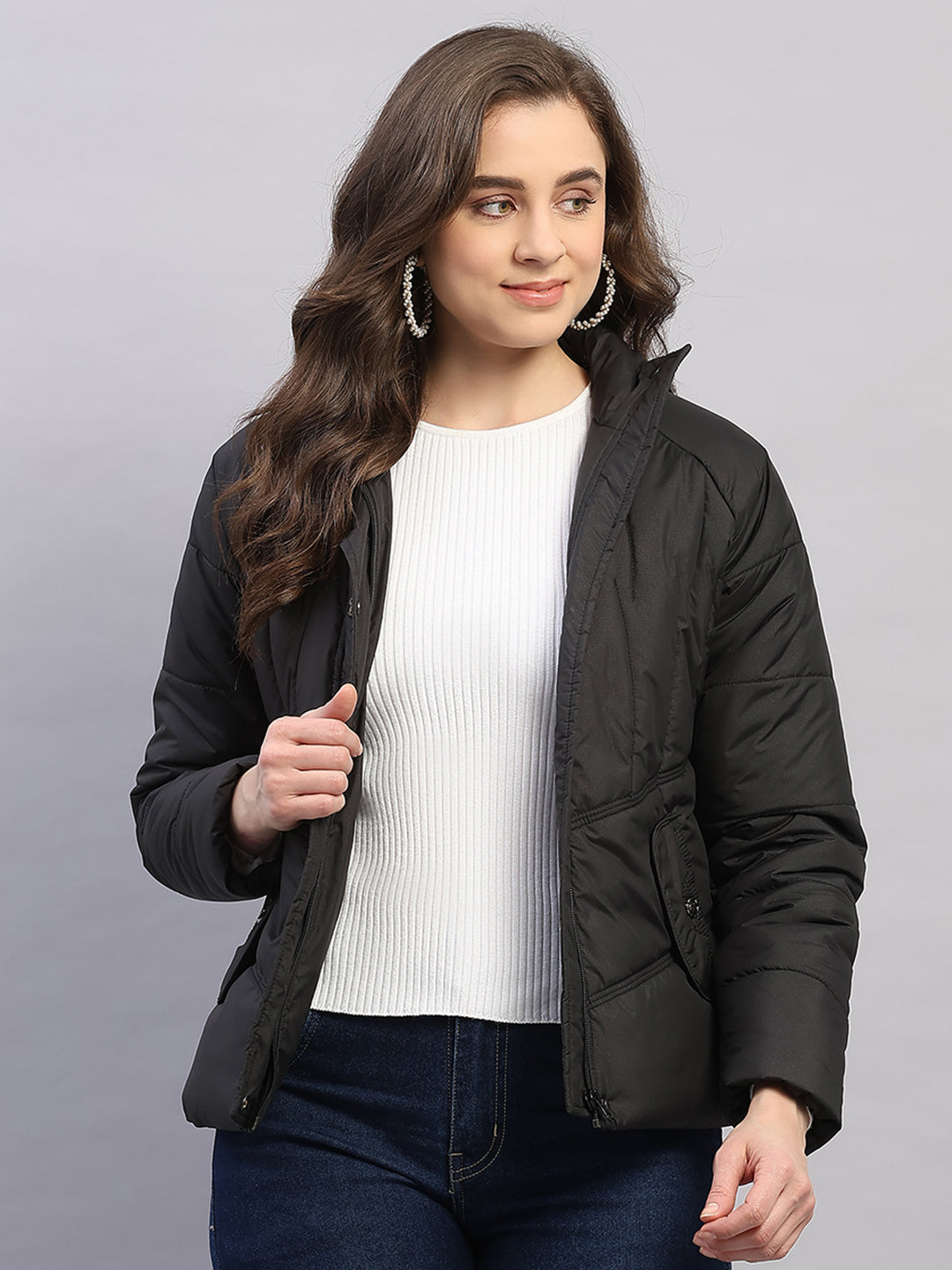 Women Black Printed Collar Full Sleeve Jacket