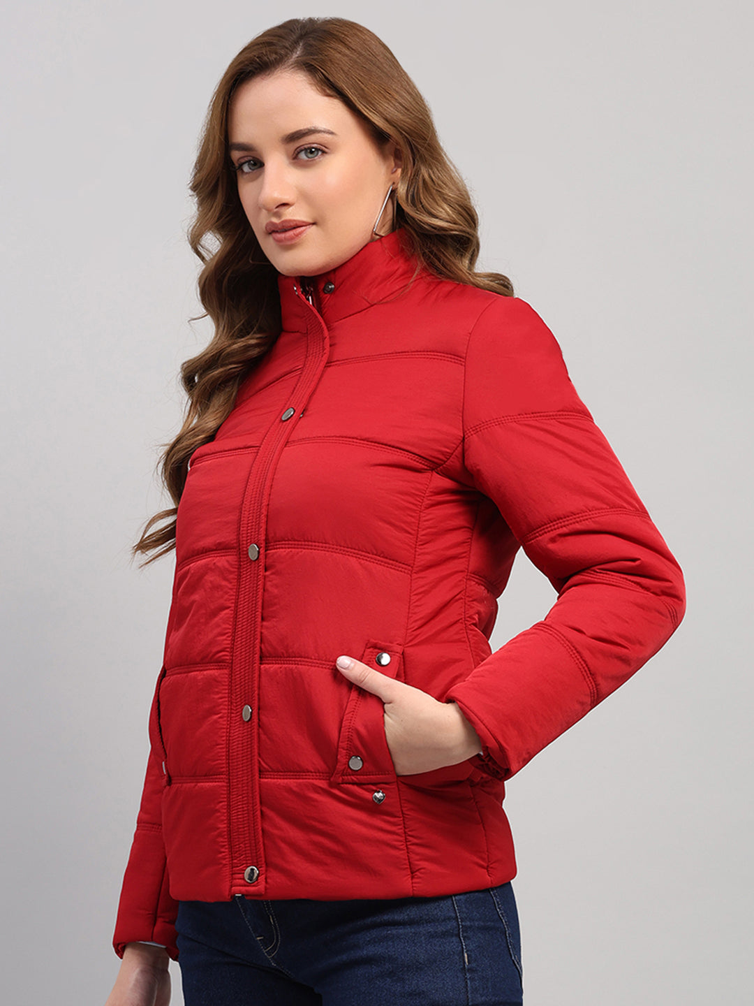 Women Red Solid Collar Full Sleeve Jacket